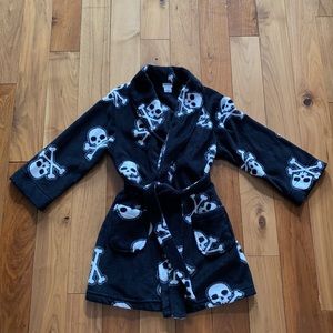 Cherokee Bath Robe Skulls and Cross Bones Soft Chenille Cozy Kids Size S